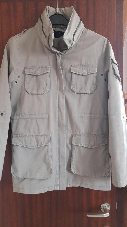 Veste mi-saison H et M Taille 38, Vêtements | Femmes, Vestes | Été, Porté, Taille 38/40 (M), Beige, Enlèvement ou Envoi