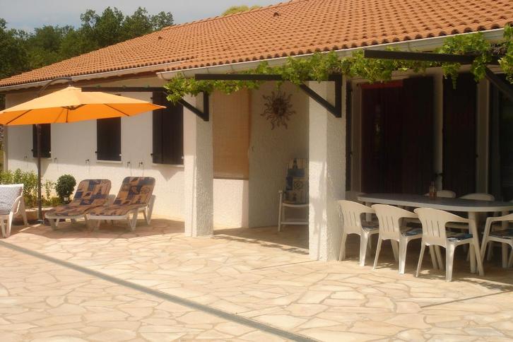 Z-Fr, vakantiewoning, Vacances, Maisons de vacances | France, Ardèche ou Auvergne, Maison de campagne ou Villa, Campagne, 4 chambres ou plus