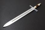 Épée Grande épée à main faite à la main, modèle médiéval Nou, Collections, Objets militaires | Général, Enlèvement ou Envoi, Épée ou sabre