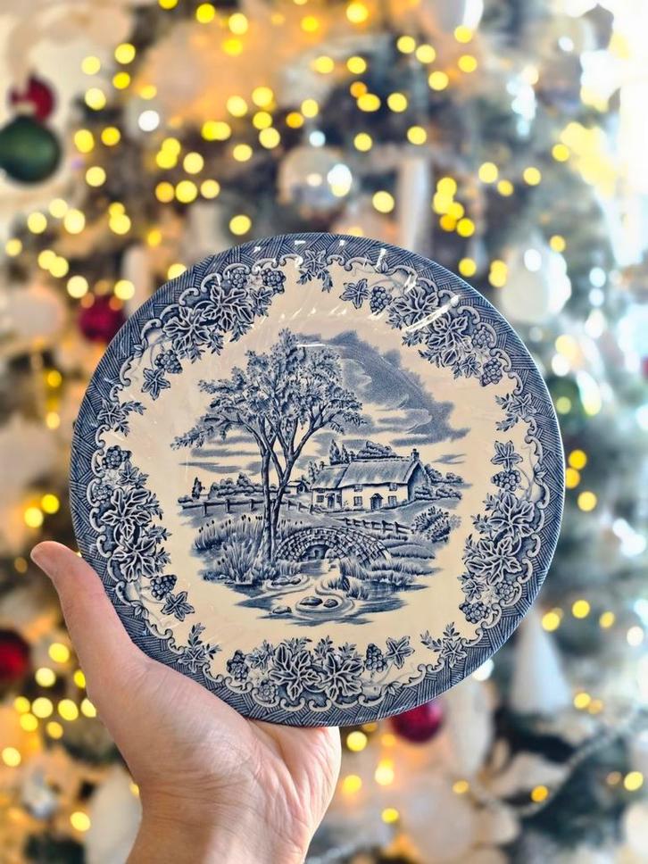 6x Churchill Georgian Collection borden – blauw wit Engels, Huis en Inrichting, Keuken | Servies, Zo goed als nieuw, Bord(en)