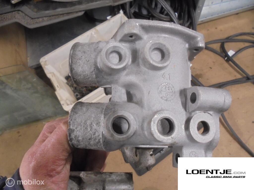 Thermostaathuis BMW  e23 e24 e28 e34 m30, Auto-onderdelen, Motor en Toebehoren, BMW, Gebruikt, Ophalen of Verzenden