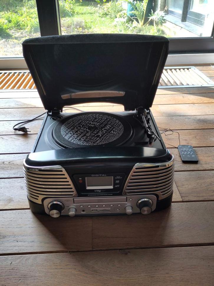 Retro radio, cd- en platenspeler, Audio, Tv en Foto, Platenspelers, Gebruikt, Platenspeler, Overige merken, USB-aansluiting, Ophalen