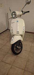 VESPA PRIMAVERA 2017 klasse A, Fietsen en Brommers, Ophalen of Verzenden