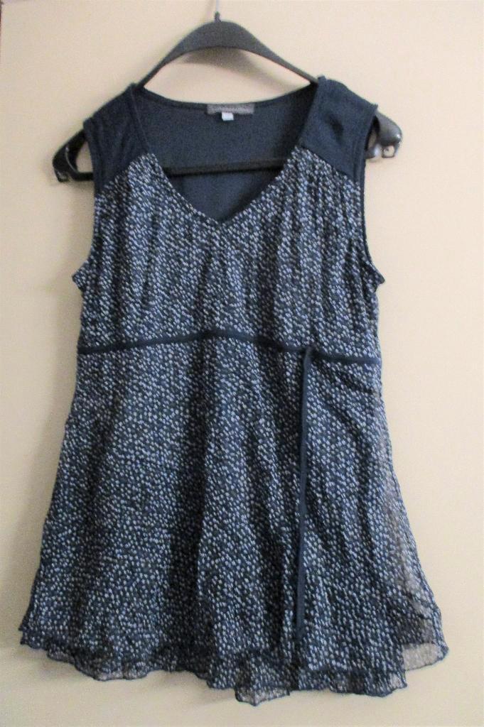 Blouse/tunique Cassis à pois blancs taille 44, Vêtements | Femmes, Blouses & Tuniques, Comme neuf, Taille 42/44 (L), Bleu, Enlèvement ou Envoi