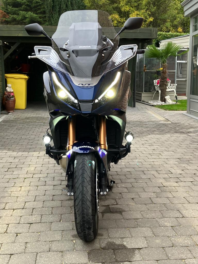 Honda NT1100 DCT ES, Motoren, Motoren | Honda, 2 cilinders, Handvatverwarming, Nieuw, Particulier