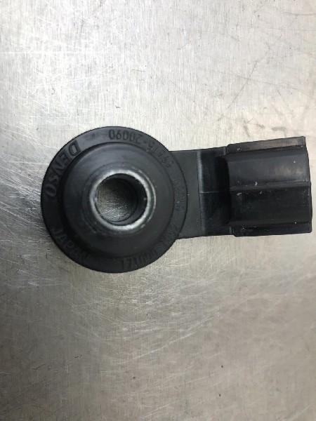 DETECTEUR DE CLIQUETIS Toyota Yaris III (P13), Utilisé, Toyota