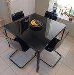 Table noire avec 4 chaises, 100 à 150 cm, Quatre personnes, Enlèvement, Modern