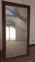 Antieke spiegel, Enlèvement, Utilisé