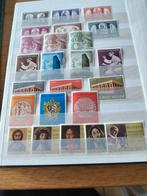 Vaticaan - 30 postfrisse reeksen., Ophalen of Verzenden