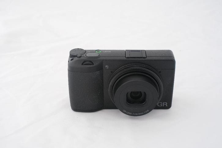 Ricoh GR III HDF, Audio, Tv en Foto, Fotocamera's Digitaal, Verzenden