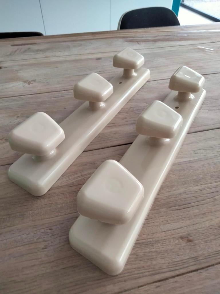 1970s vintage space age kapstok wandmodel, Huis en Inrichting, Woonaccessoires | Kapstokken, Gebruikt, Wandkapstok, Kunststof