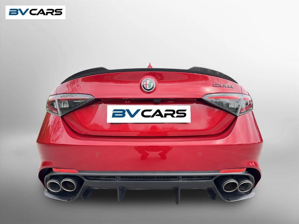 Alfa Romeo Giulia 2.9T V6 Quadrifoglio Akrapovic/Carbone, Autos, Alfa Romeo, Rouge, Cuir et Alcantara, Achat, 375 kW