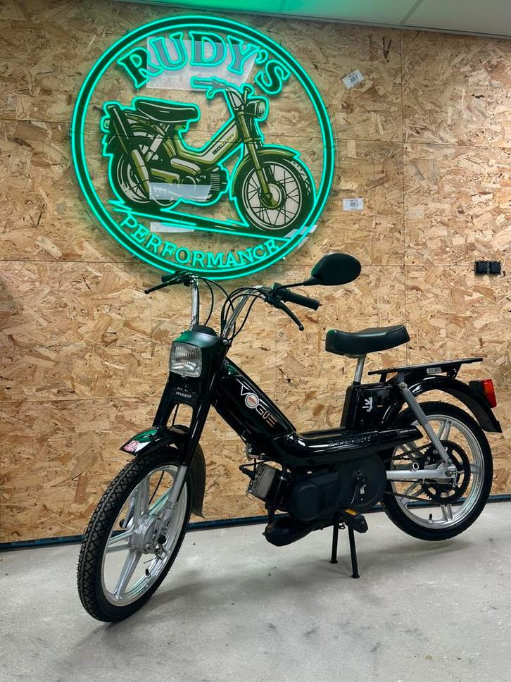 TE KOOP!! Peugeot vogue evolution b klasse, Fietsen en Brommers, Brommers | Peugeot, Gebruikt, Overige modellen, Klasse B (45 km/u)