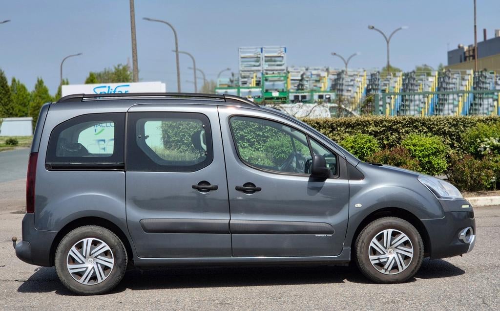 Citroën berlingo 16hdi an2014. 140.000km 6900€ ctok, Euro 5, Boîte manuelle, 5 portes, Berlingo