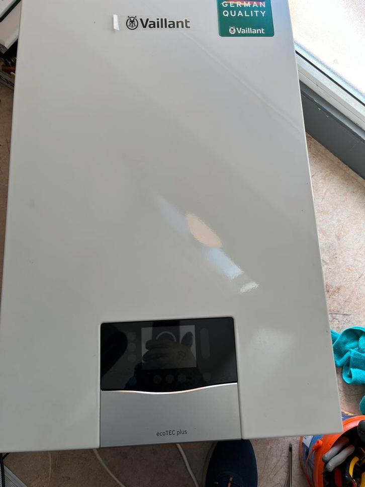 Vaillant gemengde condensatieketel, Doe-het-zelf en Bouw, Verwarming en Radiatoren, Zo goed als nieuw, Cv-ketel of Combi-ketel