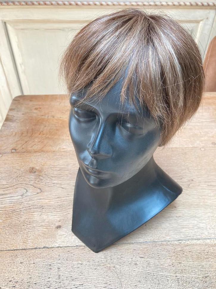 Nieuw, echt haar. Dames haarstuk., Handtassen en Accessoires, Uiterlijk | Haarverzorging, Nieuw, Ophalen