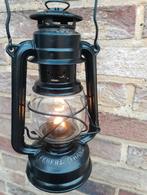 Feuerhand stormlamp 275, Ophalen