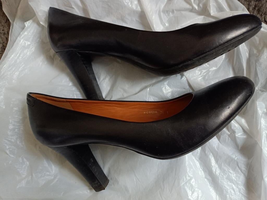 Damesschoenen pumps zwart leder, Kleding | Dames, Schoenen, Pumps, Zwart, Gedragen, Ophalen