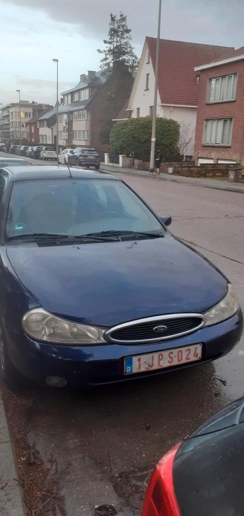 Ford Mondeo, Auto's, Ford, Particulier, Mondeo, Airbags, Airconditioning, Elektrische ramen, Trekhaak, Benzine, 5 deurs, Handgeschakeld
