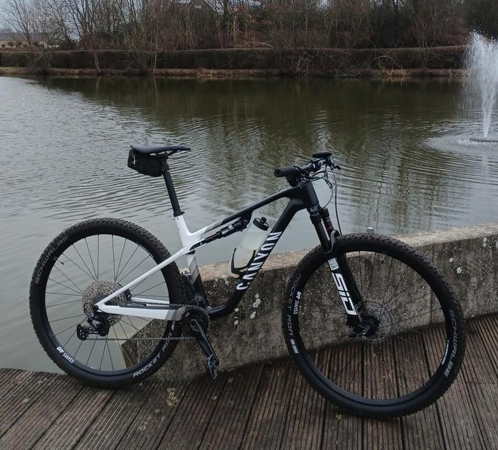 Canyon Lux cf7 nieuw 2025, Fietsen en Brommers, Fietsen | Mountainbikes en ATB, Zo goed als nieuw, Fully, Ophalen