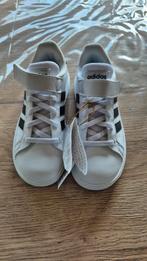 Schoenen adidas nieuw, Kinderen en Baby's, Ophalen of Verzenden