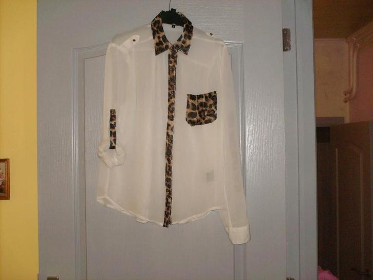 a vendre blouse tunique pour dame, Kleding | Dames, Blouses en Tunieken, Zo goed als nieuw, Maat 34 (XS) of kleiner, Wit, Ophalen of Verzenden