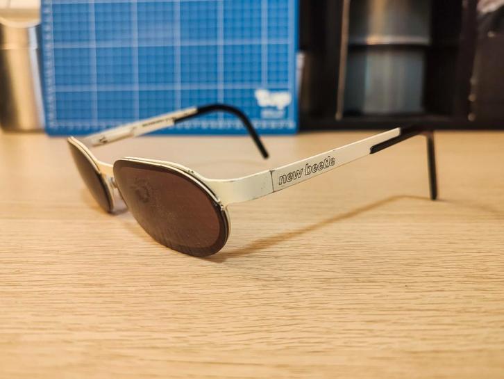 Volkswagen Design New Beetle zonnebril, Handtassen en Accessoires, Zonnebrillen en Brillen | Heren, Bril, Wit, Ophalen