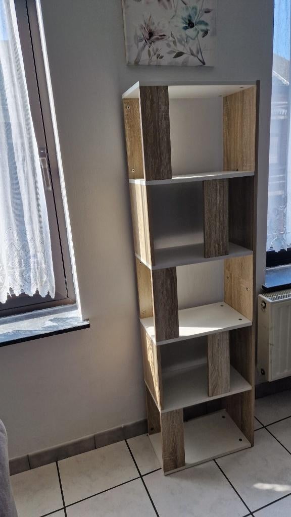 Bibliothèque colonne moderne – idéale petit espace, Maison & Meubles, Armoires | Bibliothèques, Avec tablette(s), Moins de 25 cm