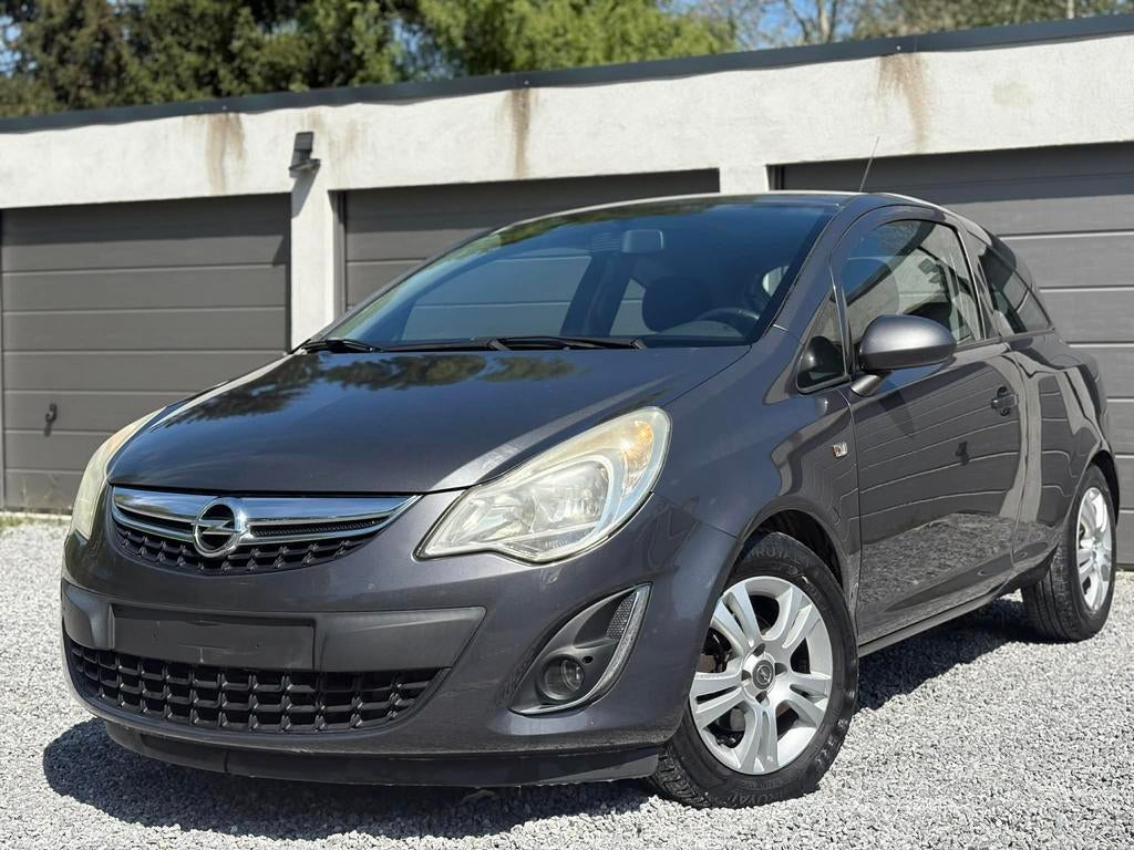 Opel Corsa D / 2011 / 211.900 / Diesel / Euro 5, Autos, Opel, Entreprise, Achat, Corsa, Air conditionné, Diesel, Euro 5, Boîte manuelle