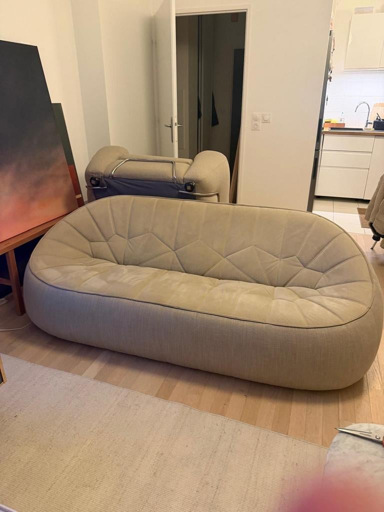 Banquette trois places design cinna ottoman alcantara, Maison & Meubles, Enlèvement ou Envoi, 150 à 200 cm, Comme neuf, Tissus