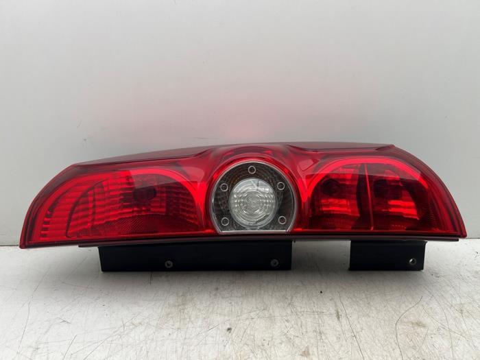 Feu arrière droit d'un Opel Combo, Autos : Pièces & Accessoires, -, Opel, 3 mois de garantie, Utilisé