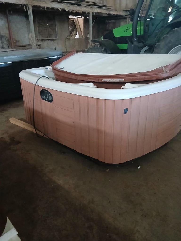 Jacuzzi 2000 bij u thuis bezorgd, Ophalen of Verzenden