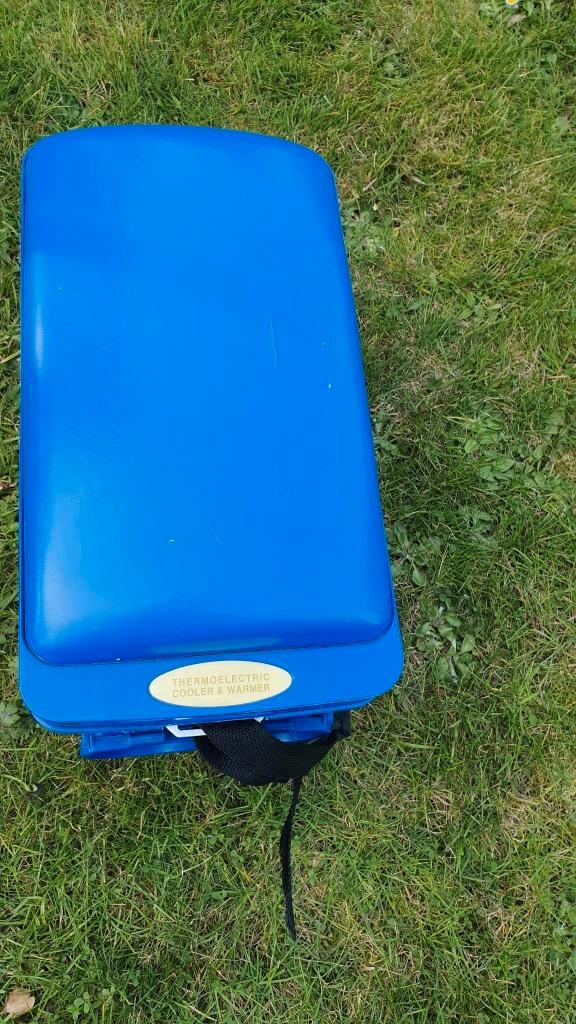 MINIBAR DRAAGBARE THERMO-ELEKTRISCHE KOELER/WARMER 6 LITER, Caravans en Kamperen, Koelboxen, Zo goed als nieuw, Elektrisch, Ophalen