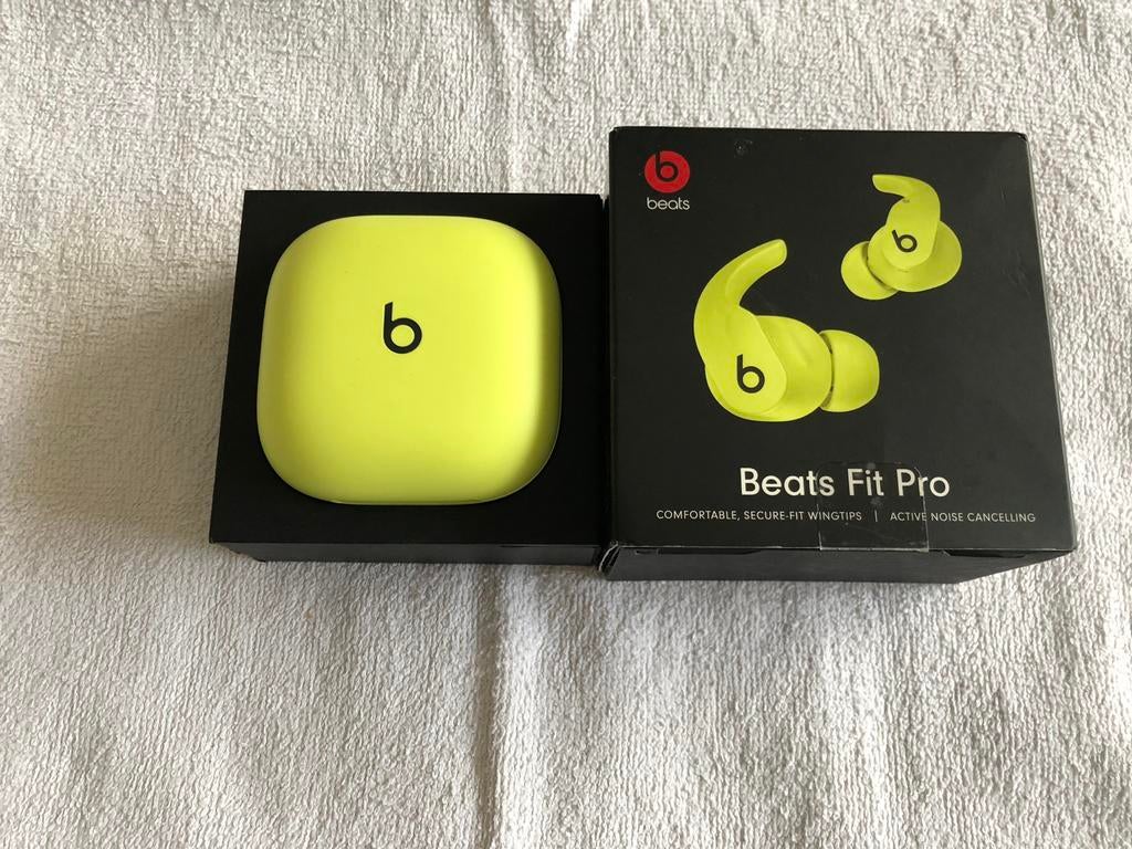 Beats fit pro geel in doos  werkt perfect, Ophalen of Verzenden
