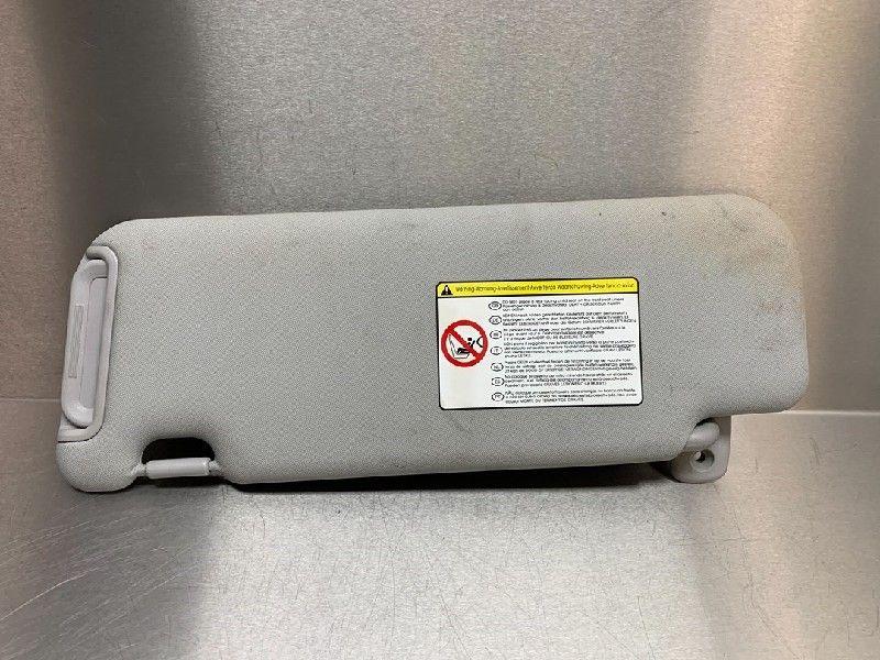 PARE-SOLEIL Kia Sportage (SL) (01-2010/02-2016), Kia, Dhr. M. Roggen, Stadsweg 37 37
9917 PV  WIRDUM GR., NL, Utilisé