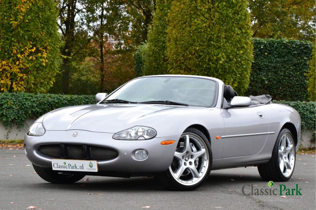 Jaguar XKR 4.0 V8 Silverstone convertible (bj 2000), Auto's, Oldtimers, Bedrijf, Te koop, Metaalkleur, Open dak, Jaguar, Benzine