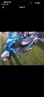 Sym 49cc 2 takt / 2013, Fietsen en Brommers, Ophalen, Zo goed als nieuw