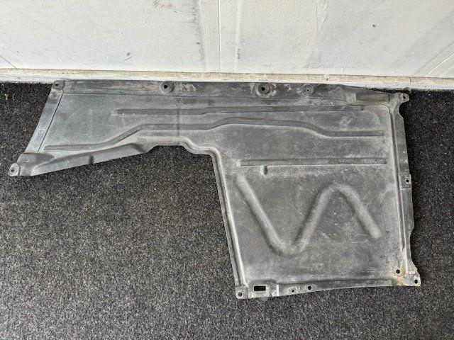 BMW 1 Serie 2 Serie 3 Serie 4 Serie Bodemplaat Links 7241831, Gebruikt, -, Voor, -