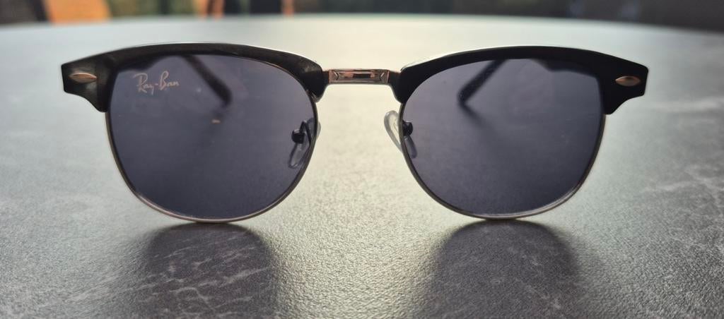 Ray-ban clubmaster, Bijoux, Sacs & Beauté, Lunettes de Soleil & Lunettes | Femmes, Comme neuf, Enlèvement, Ray-Ban, Lunettes de soleil