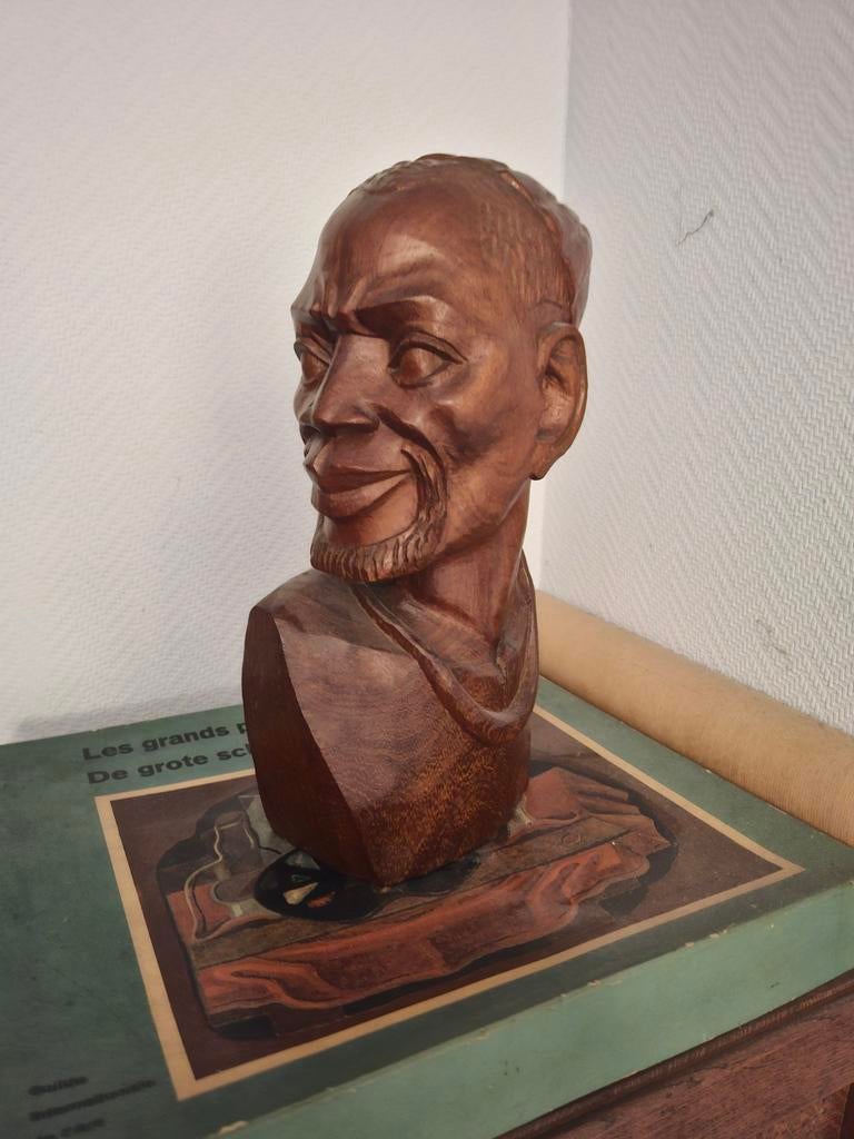 Afrikaans houten beeld, Ophalen, Beeld