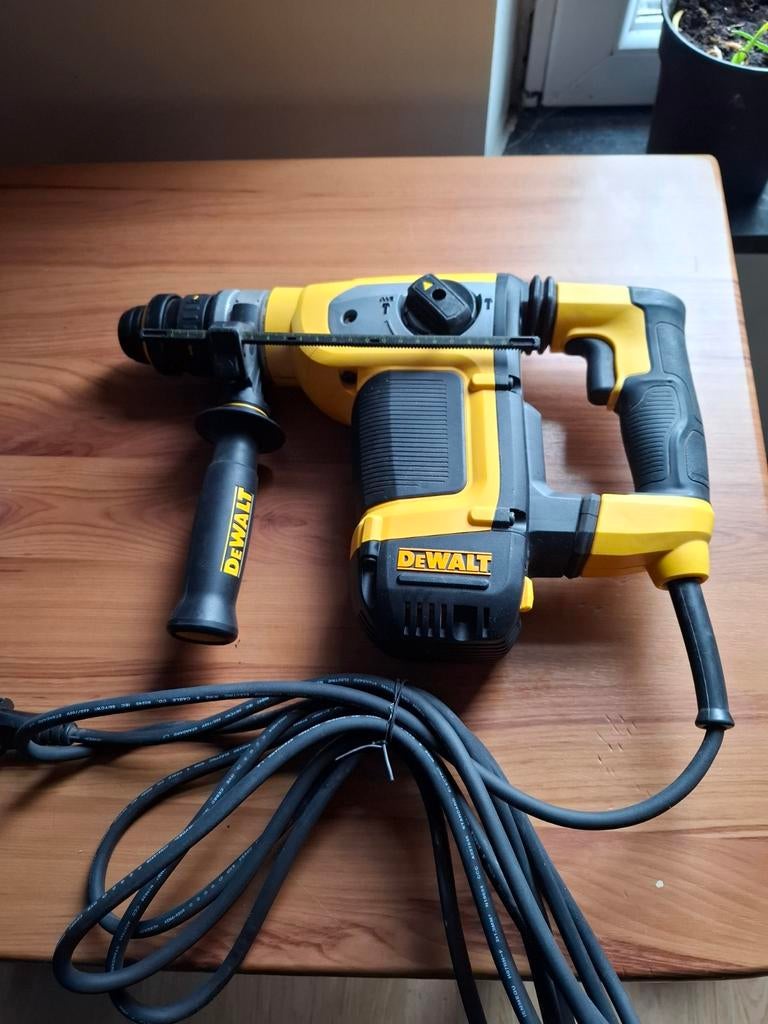 Dewalt D25417-QS, Ophalen
