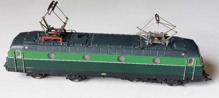 SNCB/NMBS MARKLIN LOCO ELECTRIQUE 122028*HO*AC A RESTAURER, Hobby & Loisirs créatifs, Trains miniatures | HO, Utilisé, Locomotive