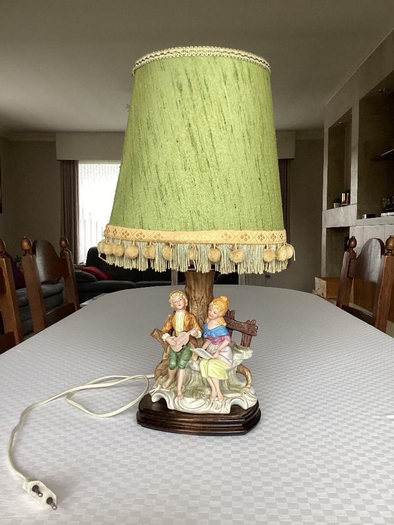 Lamp in biscuit, Ophalen