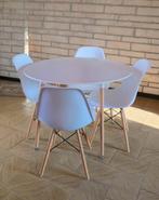 Moderne eettafel met 4 stoelen, Huis en Inrichting, Ophalen, Zo goed als nieuw