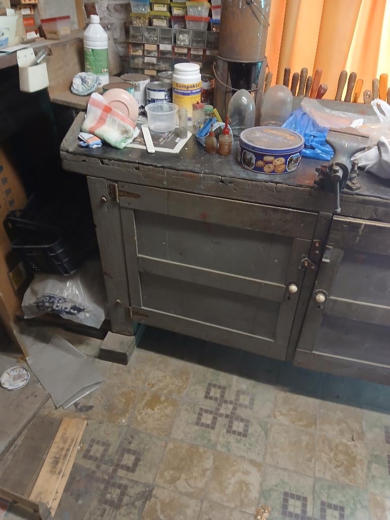 Etabli vintage, Enlèvement ou Envoi, Utilisé, 120 à 170 cm, Étau