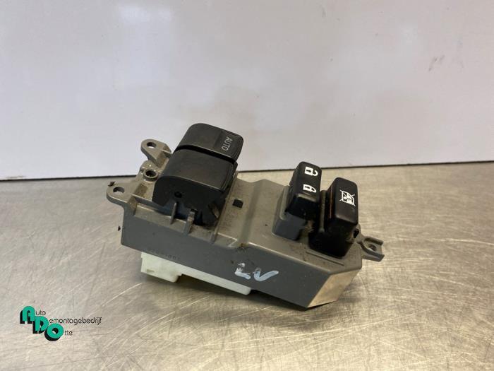 Elektrisch Raam Schakelaar van een Toyota Yaris (Yaris 2 09-, Auto-onderdelen, Dashboard en Schakelaars, Toyota, Gebruikt, 3 maanden garantie