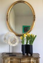 ANTIEKE OVALE HOUTEN WANDSPIEGEL VERGULD ., Antiek en Kunst, Antiek | Spiegels, Ophalen, Ovaal