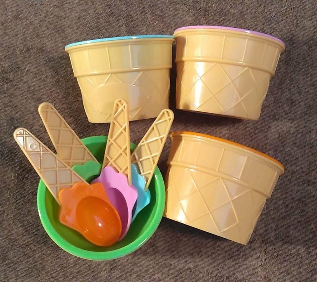 ijsbekers met lepeltje 4 stuks, Ophalen of Verzenden