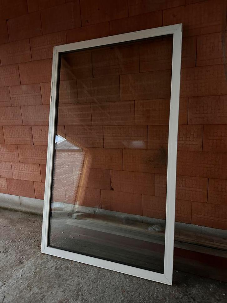 Vast raam, Doe-het-zelf en Bouw, Raamkozijnen en Schuifdeuren, Zo goed als nieuw, Ophalen