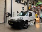 peugeot partner 1.4 essence - utilitaire léger-101.000 km, Autos, Achat, Entreprise, Boîte manuelle, Entretenue par le concessionnaire